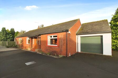 Townhead Road, 2 bedroom Detached Bungalow for sale, £310,000