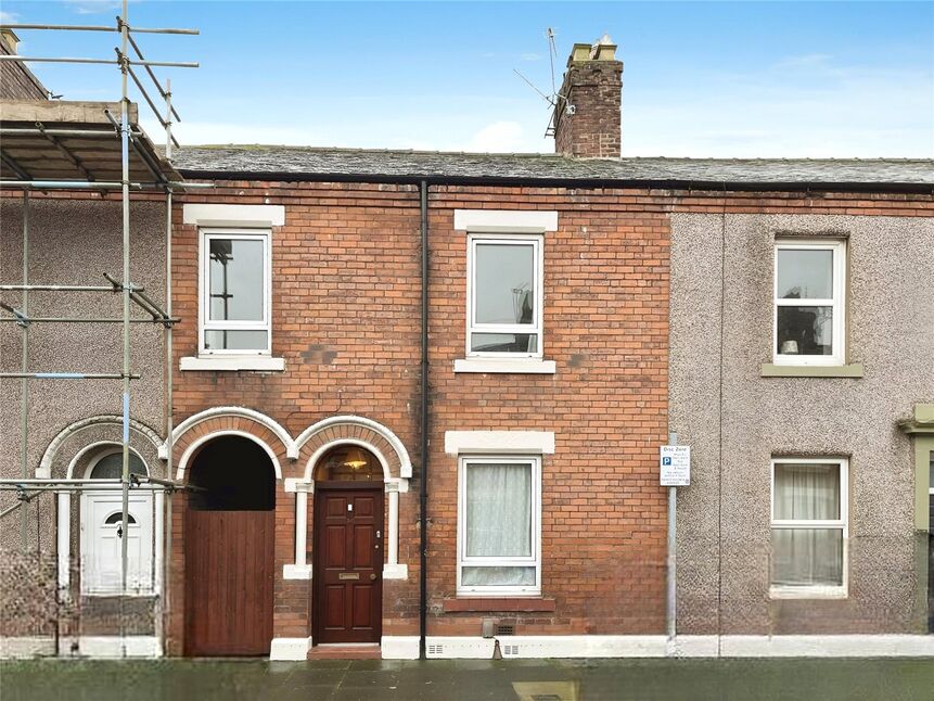 3 bedroom Mid Terrace House for sale