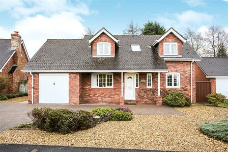 3 bedroom Detached House to rent