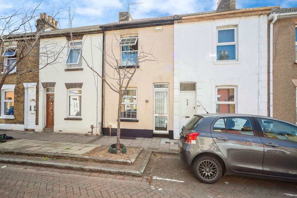 Main image of 3 bedroom Mid Terrace House for sale, West Street, Gillingham, Kent, ME7