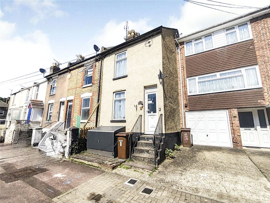 Main image of 3 bedroom Mid Terrace House for sale, Kings Road, Chatham, Kent, ME5