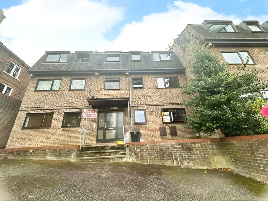 Main image of 2 bedroom  Flat to rent, Berkeley Mount, Old Road, Kent, ME4