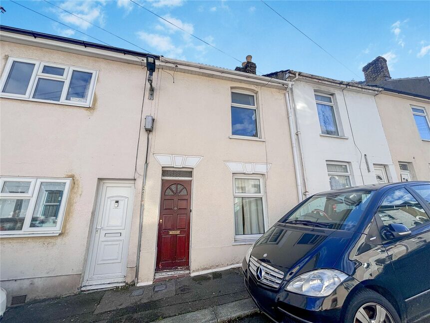 2 bedroom Mid Terrace House for sale