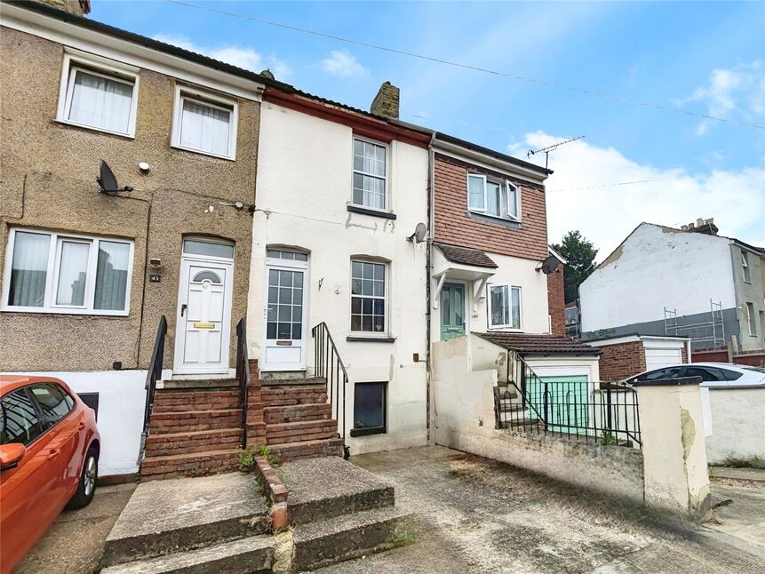 Main image of 2 bedroom Mid Terrace House for sale, Constitution Road, Chatham, Kent, ME5