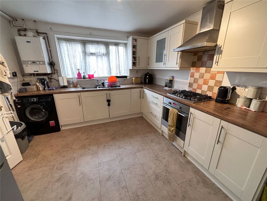 Kitchen / Breakfast Room