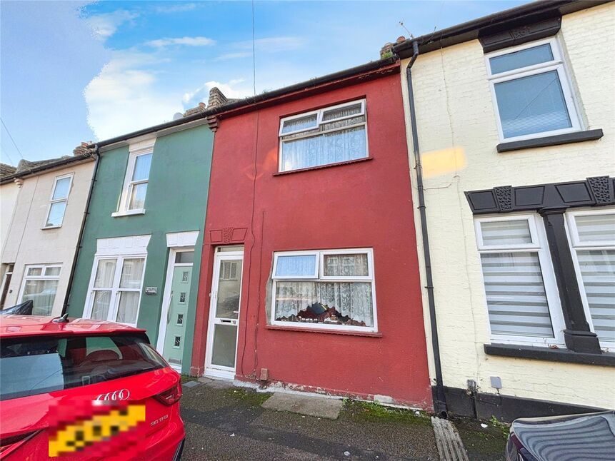 Main image of 3 bedroom Mid Terrace House for sale, Coronation Road, Chatham, Kent, ME5