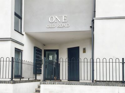 1 bedroom  Flat for sale