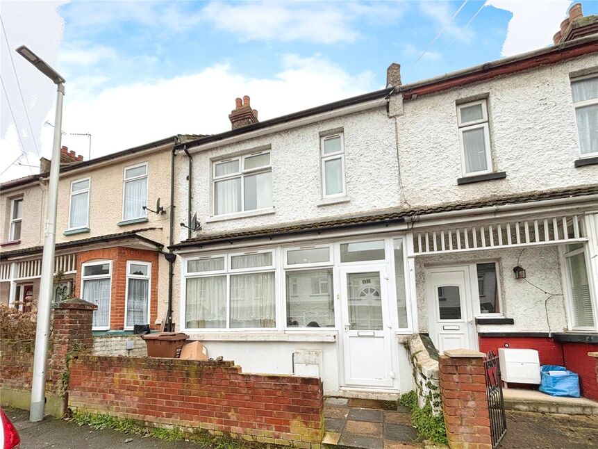 3 bedroom Mid Terrace House for sale