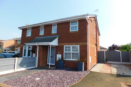 Padworth Place, 2 bedroom Semi Detached House to rent, £850 pcm