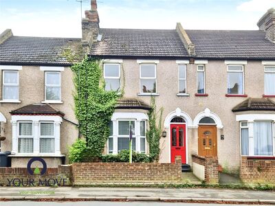 4 bedroom Mid Terrace House for sale