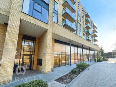 Oldfield Place, 3 bedroom  Flat for sale, £375,000