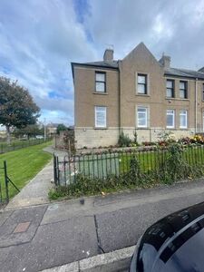 3 bedroom  Flat to rent