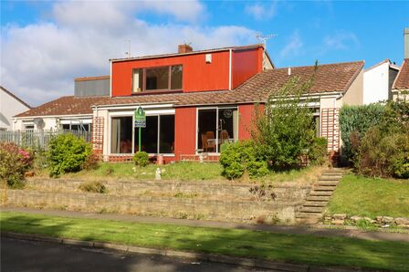 4 bedroom Detached Bungalow for sale