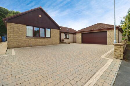 Perth Road, 4 bedroom Detached Bungalow for sale, £420,000