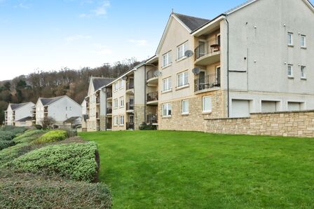 Spinnaker Way, 2 bedroom  Flat for sale, £249,995