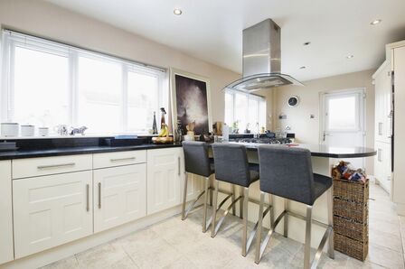 Emerson Road, 4 bedroom Detached House for sale, £285,000