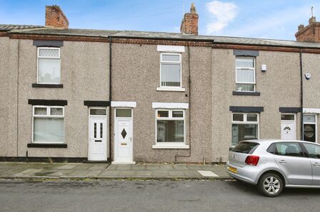 2 bedroom Mid Terrace House for sale