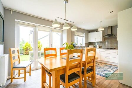 The Fairway, 4 bedroom Detached House for sale, £230,000