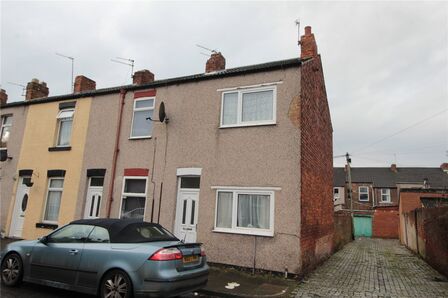 Dickinson Street, 2 bedroom End Terrace House for sale, £45,000