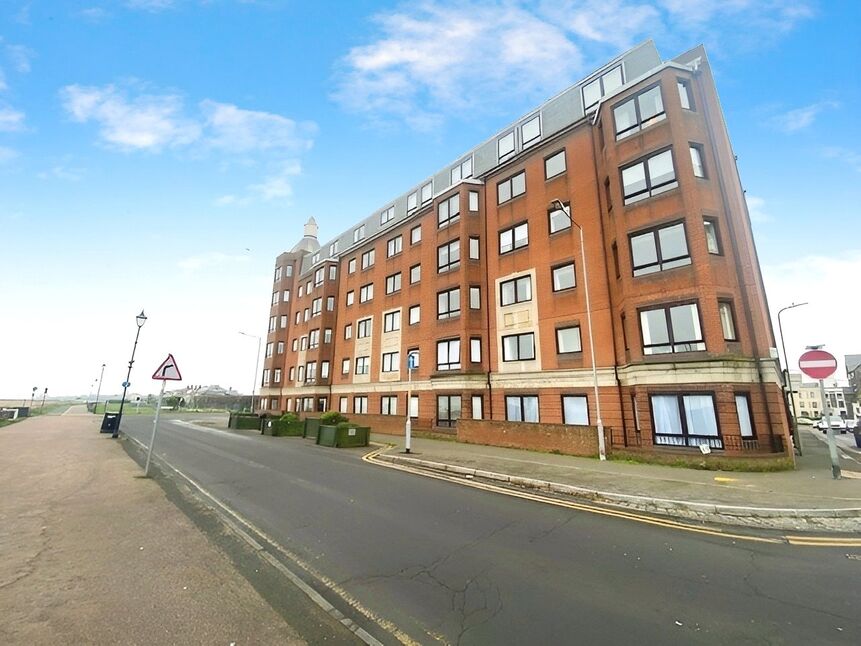 Main image of 2 bedroom  Flat to rent, The Queens, Ranelagh Road, Deal, Kent, CT14