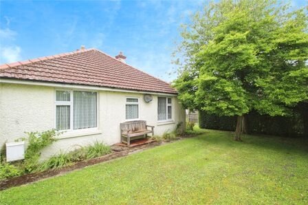 London Road, 4 bedroom Detached Bungalow for sale, £625,000