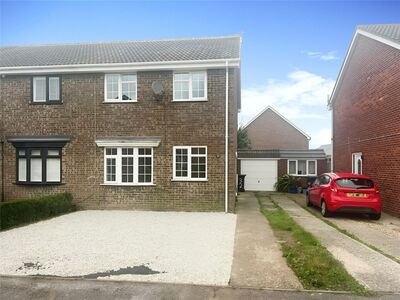 3 bedroom Semi Detached House to rent