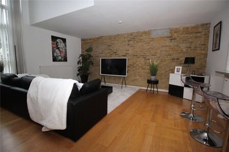 Mill Race, 3 bedroom  Flat for sale, £320,000