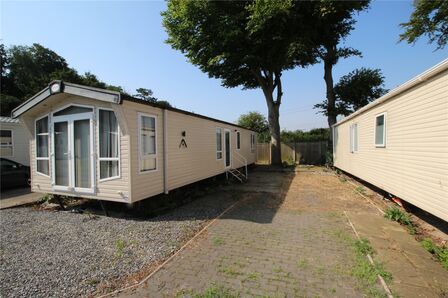 Vale Road, 2 bedroom Detached Property for sale, £30,000