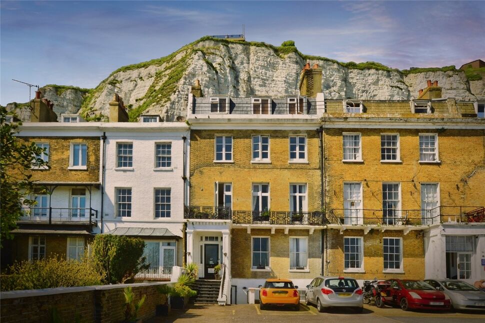 Main image of 9 bedroom Mid Terrace House for sale, East Cliff, Dover, Kent, CT16