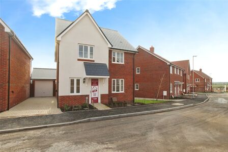 Cross Road, 4 bedroom Detached House for sale, £450,000