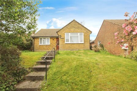 The Rise, 2 bedroom Detached Bungalow for sale, £350,000