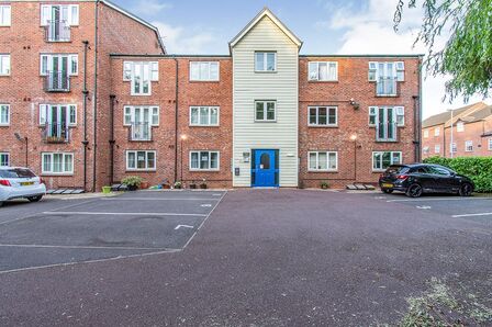 Mill Bridge Close, 1 bedroom  Flat to rent, £600 pcm