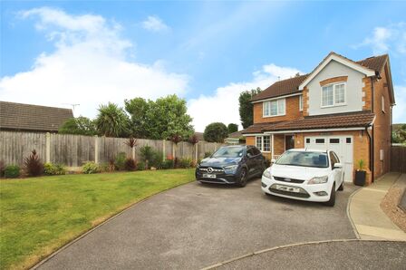 Kempton Drive, 4 bedroom Detached House for sale, £260,000