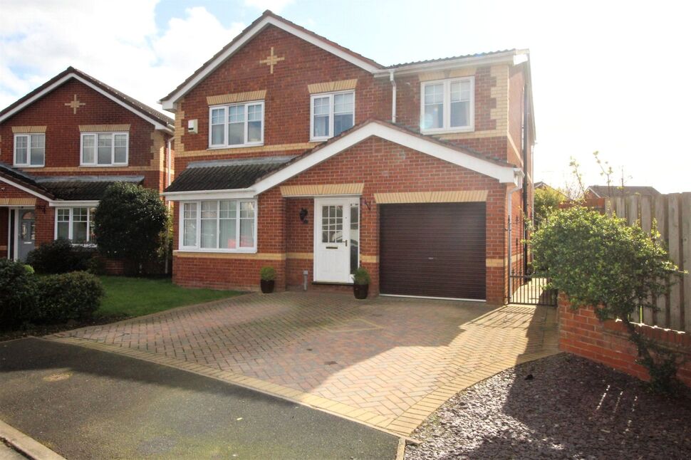 Main image of 4 bedroom Detached House for sale, Windsor Court, Dunsville, South Yorkshire, DN7