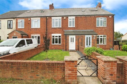 Sour Lane, 3 bedroom Mid Terrace House for sale, £195,000