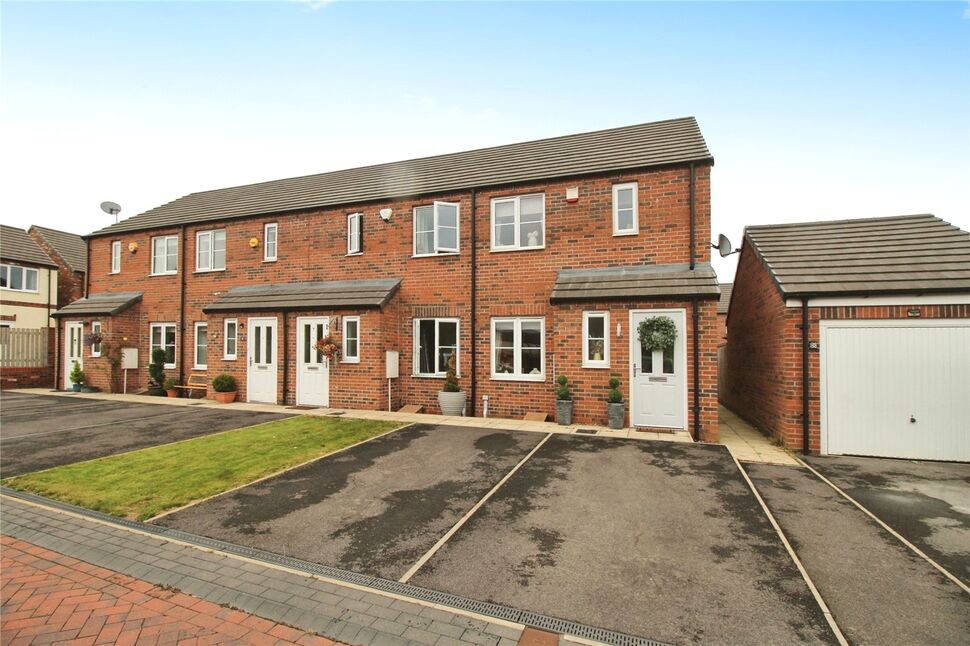 Main image of 2 bedroom End Terrace House for sale, Wentworth Grove, Bessacarr, Doncaster, South Yorkshire, DN4