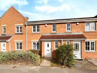 Harris Road, 3 bedroom Mid Terrace House to rent, £975 pcm