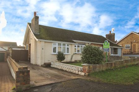 2 bedroom Semi Detached Bungalow for sale