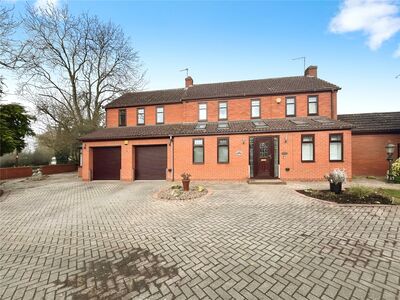 Grosvenor Court, 5 bedroom Detached House to rent, £1,700 pcm