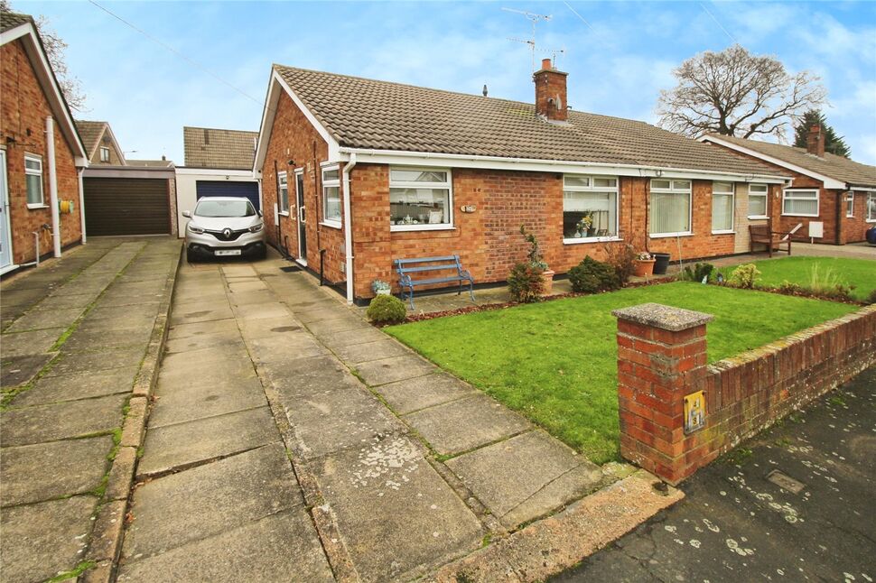 2 bedroom Semi Detached Bungalow for sale