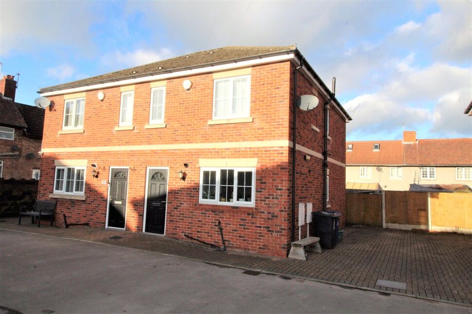 Main image of 3 bedroom Semi Detached House for sale, Hutton Court, Armthorpe, South Yorkshire, DN3