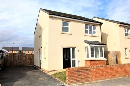 3 bedroom Detached House to rent