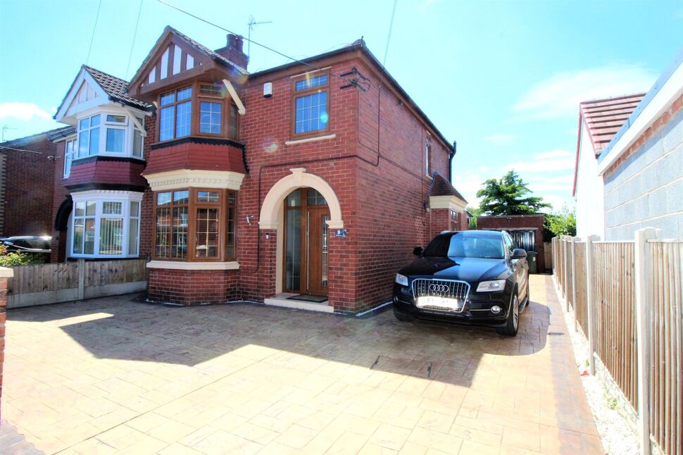 Main image of 4 bedroom Semi Detached House for sale, Somersby Avenue, Doncaster, South Yorkshire, DN5