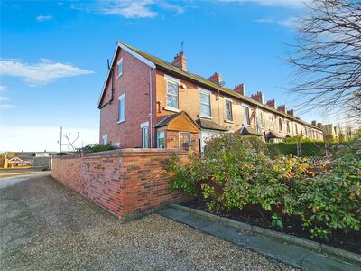 4 bedroom End Terrace House for sale