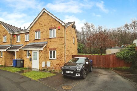 Reeves Way, 3 bedroom End Terrace House for sale, £160,000