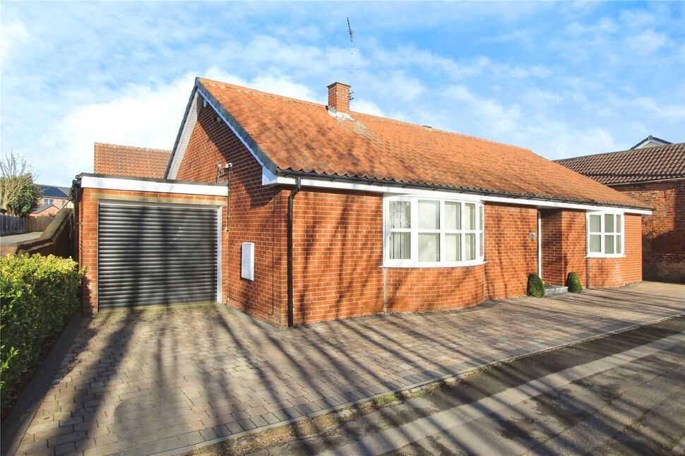 Main image of 3 bedroom Detached Bungalow for sale, South End, Thorne, South Yorkshire, DN8