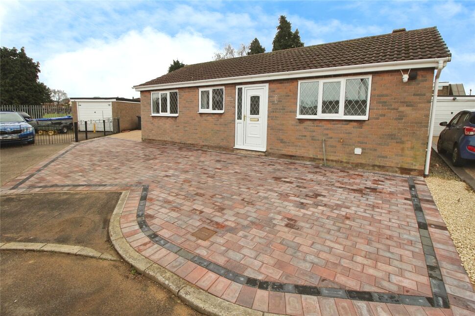 Main image of 3 bedroom Detached Bungalow for sale, Oldfield Close, Stainforth, South Yorkshire, DN7