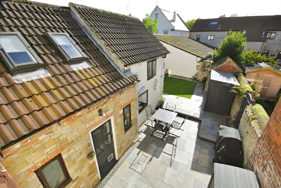 Main image of 4 bedroom Mid Terrace House for sale, Westgate, Tickhill, South Yorkshire, DN11