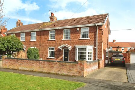 Sutton Road, 3 bedroom Semi Detached House for sale, £200,000