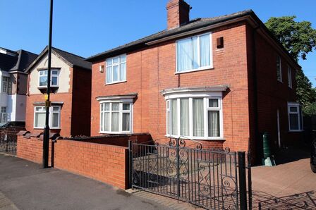 Chequer Road, 3 bedroom Semi Detached House for sale, £130,000